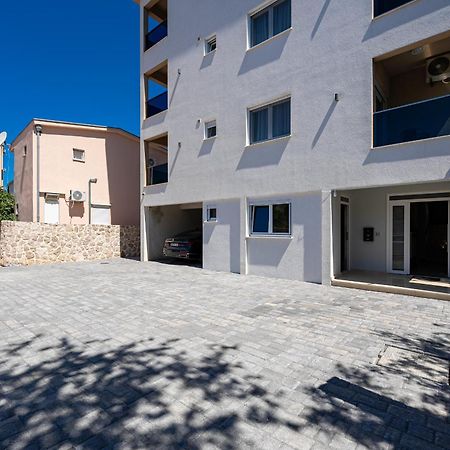 Sunways Apartments Добра-Вода Экстерьер фото